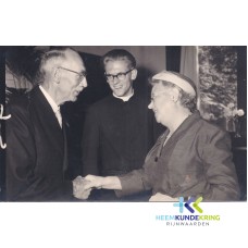 Lobith vlnr Droste Senior ...Droste en Dina Damen Coll. HKR geschonken door H.vdLaag